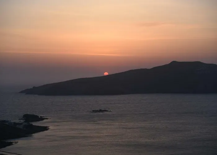 Summer Mood - 6 Bedroom Villa *