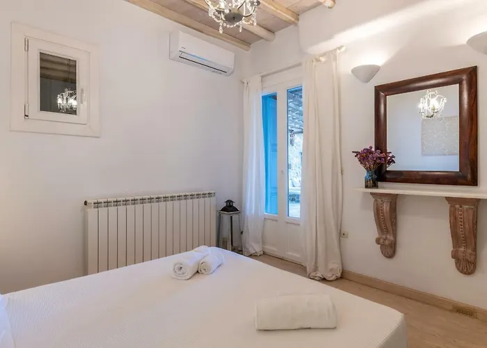 Summer Mood - 6 Bedroom Agios Sostis (Mykonos)